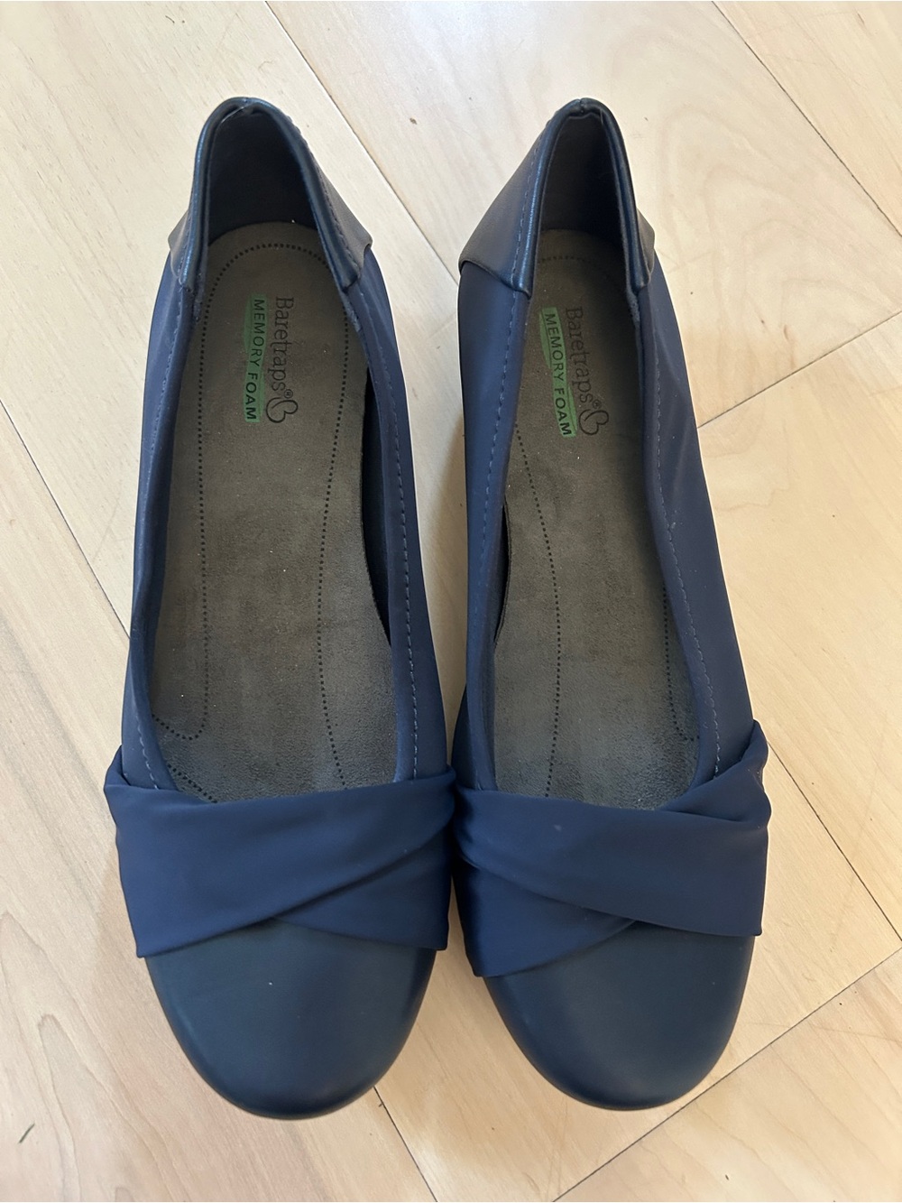 Bare traps Mitsy Navy Blue Memory foam Footbed Round Toe, Slip-On 10 Wide 10W